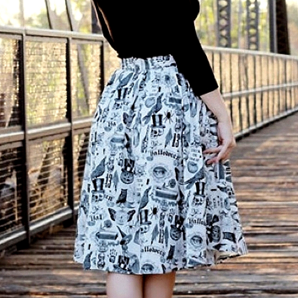 Folter halloween skirt